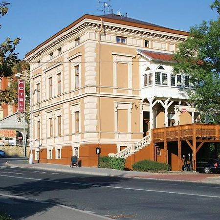 Hotel Mertin Chomutov Exterior foto
