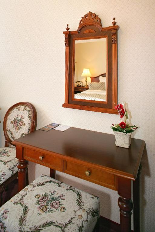 Hotel Mertin Chomutov Habitación foto
